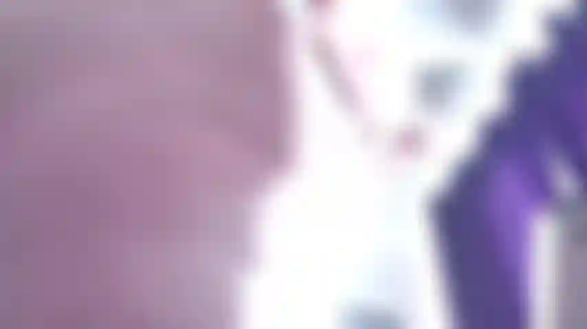 184. Lèche mon petit trou du cul bien serré, regarde-moi me pencher juste devant ton visage en pov, te laissant t'approcher tout près de mon petit trou du cul bien serré pour que tu puisses le sentir et le lécher pour moi. Dirty talk torride et gros plans, excellent teaser vidéo pour les amateurs de cul.