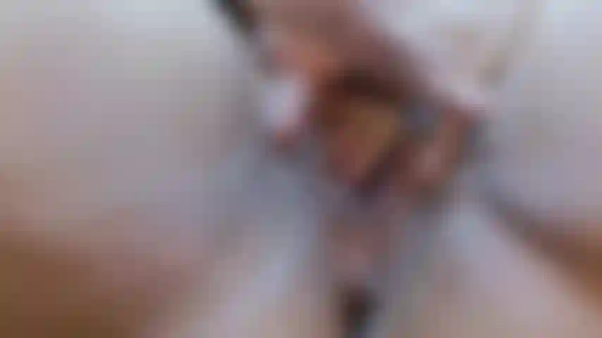 Délicieuse chatte béante !