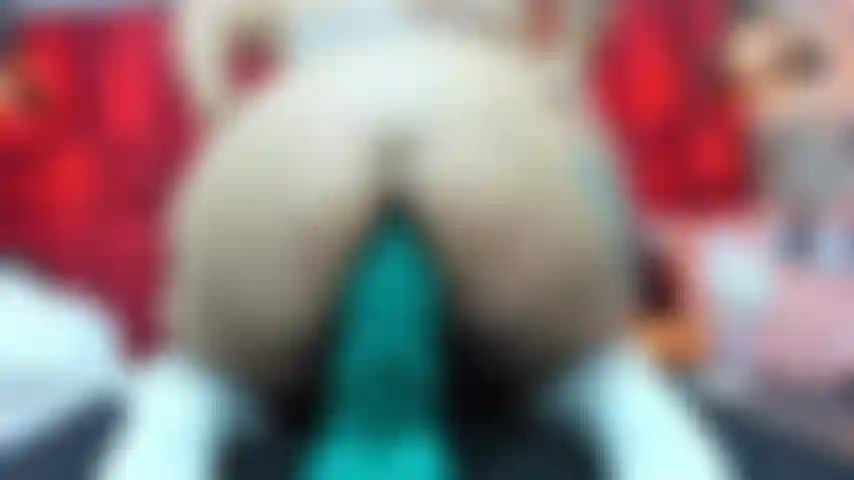 Greeen anal gros plan adore les bites violettes de thanos !