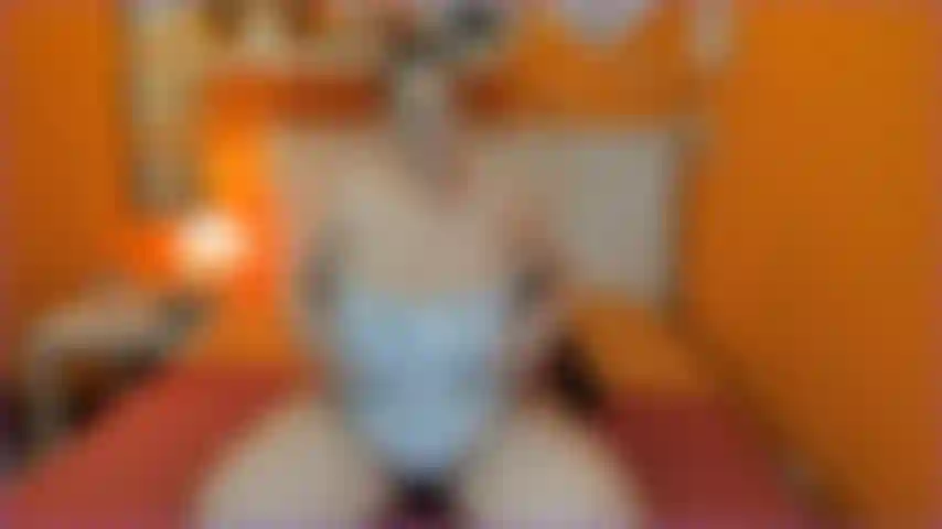 Votre petite amie maigre est au lit et vous vous connectez pour venir me voir parce que vous savez que mon gros corps gras est celui qui peut vous faire jouir plus fort que n'importe qui d'autre !