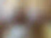 Je commence d'abord par une allumeuse, des propos cochons, je vous mets dans l'ambiance, puis j'enlève mon costume sexy et mets de l'huile sur mes seins, tu aimes me faire rouler et jouer avec ma chatte pendant que tu montre.