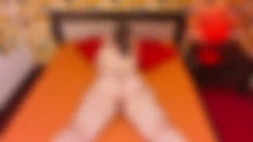 Tout tourne autour de mon cul.