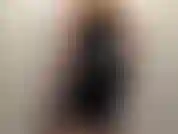 Mon gros corps en cuir te rend si excitée que tu ne peux pas arrêter de caresser cette vue.