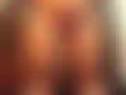 Tu aimes mon corps épais et tu aimes la façon dont chaque partie de celui-ci te rend si excitée alors c'est le moment où tu peux mettre ta bite entre mes cuisses et profiter de tout ce mouvement !