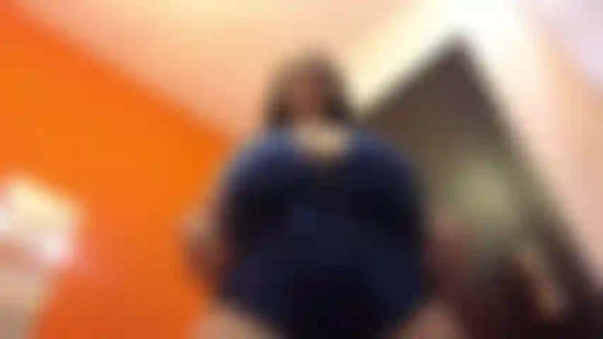 Maman fera de toi son esclave et adorera son gros cul.