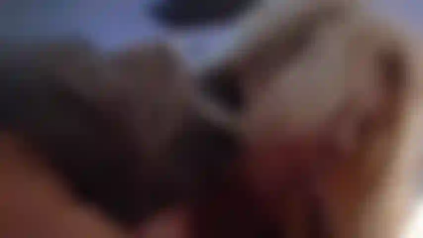 Excitée le soir du nouvel an ; amateur bj amusant! ( Partie 1), voyez comment j'ai passé mon réveillon privé avec une (jeune) bite excitée.