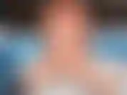 Une coquine qui joue au billard, chaude au soleil. Je joue avec mon corps et ma chatte nus. Doigté anal et chevauchée avec un gode dans la piscine. Hot !