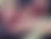 J'ai baisé ma chatte avec un nouveau jouet, tandis qu'un vibrateur luxuriant dans mon cul pour étirer mon trou du cul serré (partie 1).