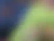 Giclée juteuse et humide après une baise avec un gode et un doigté.