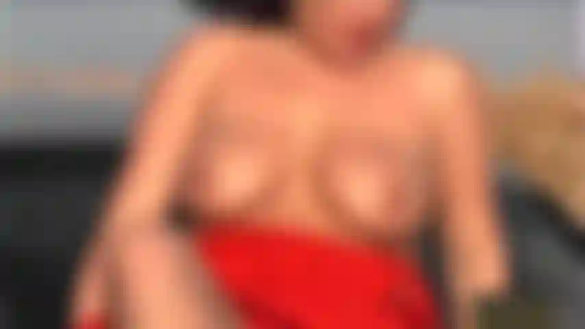 Hors nudité et dans ma voiture.