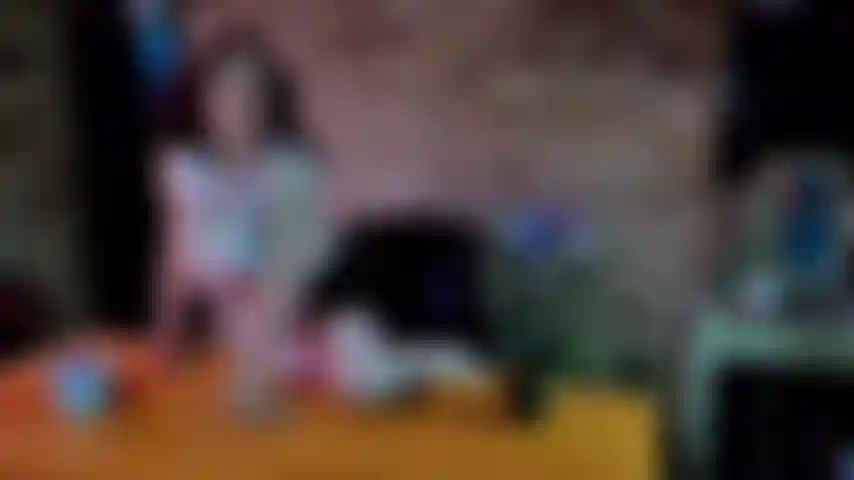 J'insère une banane, de la chantilly dans mes trous et je la suce.