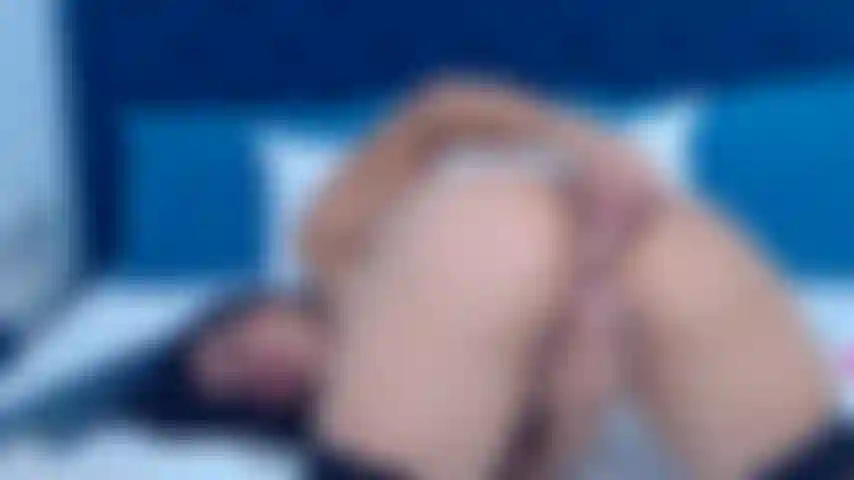 Une milf sexy et anale.