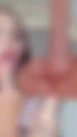 Jouons avec ton cul riche.