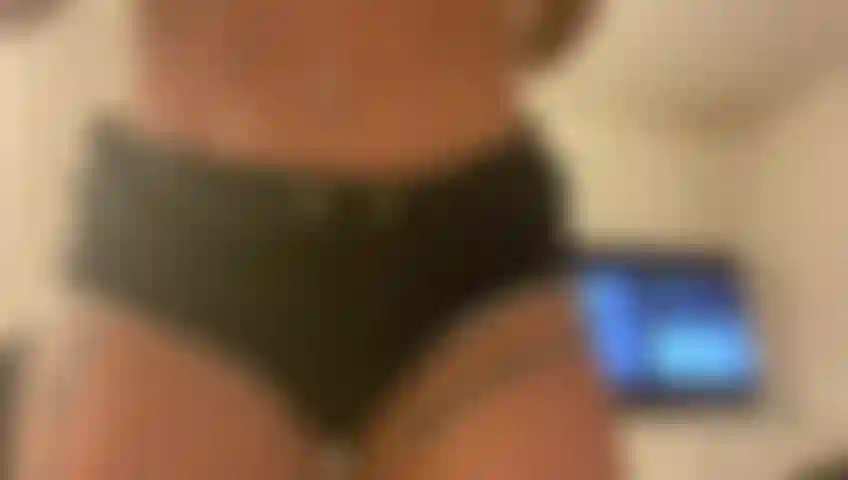 Cheeky lil booty vid; p.