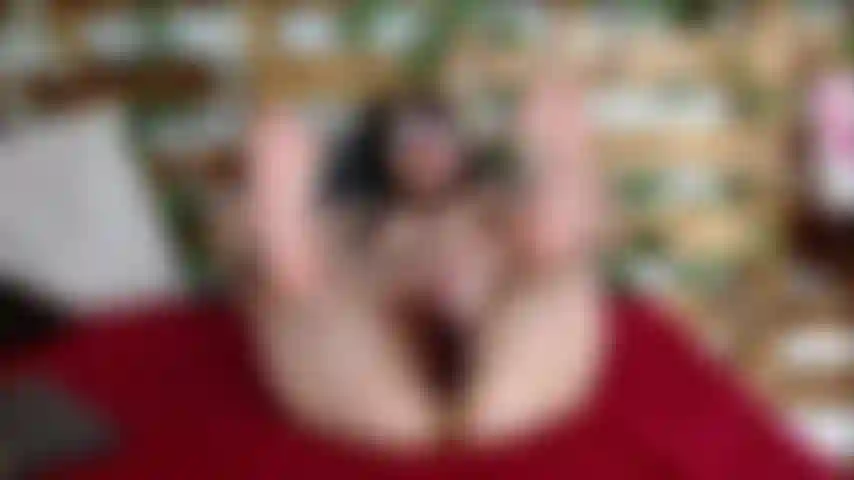 in this video you want to see how I like you to take my feet and put them on my shoulders to fuck me so well, discover more of my favorite positions...