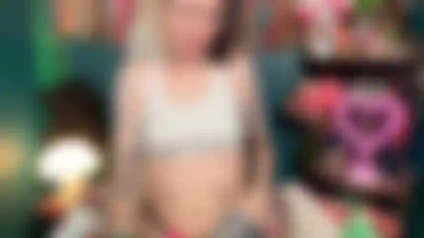 Je te suce puis te supplie de m'élever.