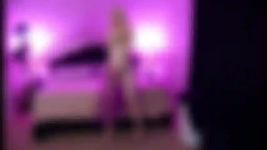 Plaide slave en levrette.