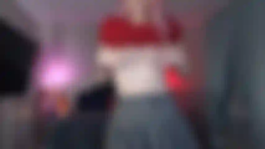 Gold show avec ahegao, vibe, cumming.