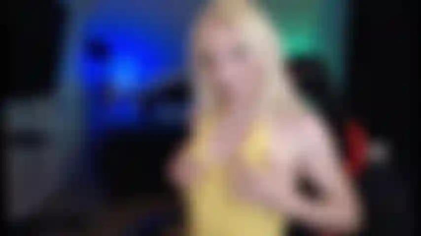 Ma belle-mère bj hardcore bâillonnement et cracher.