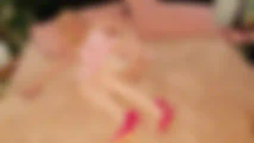 Alexa 9000 fembot fait de l'anal.