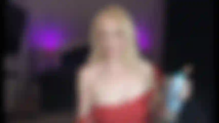 Wam pie face vidéo fétiche de tarte à la mousse à raser.