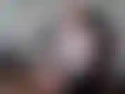 Alexa est une prof coquine qui invite ses élèves à la gangbanger (jeu de rôle solo, partie 1 d'une vidéo en 2 parties).