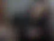 Alexa porte une combinaison sexy en pvc noir à entrejambe ouverte et jouit très fort en utilisant ses doigts, son jouet en verre et sa baguette magique dans cette vidéo personnalisée conçue à l'origine pour "justin".