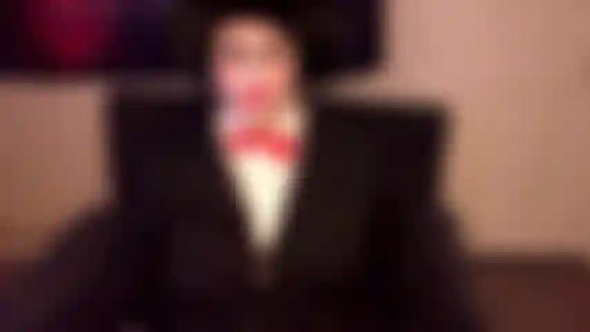 Sexy jigsaw veut te dépasser.