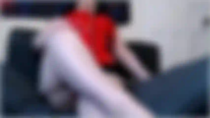 Jerk pour les nylons de miss deviant.