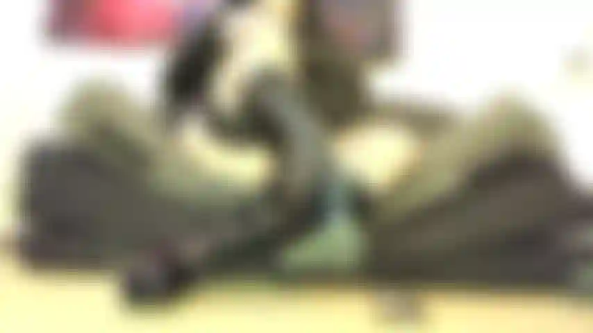 En cage à ton autel.