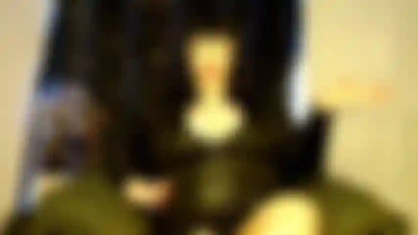 Trop petite pour baiser mon cul.