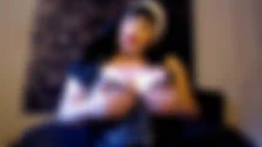 Sermon aux gros seins.