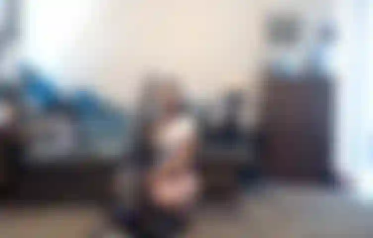 Watch me vacuum this dirty house ðð Huge Ass is everywhere