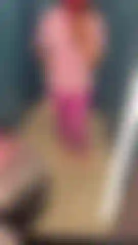 Camel Toe Appreciation pt.2 - yoga pants in changing room