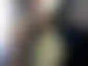 Je profite de taquineries excitantes et de mes longs ongles sexy...