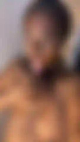 Montre mon corps chaud en caméra rapprochée.