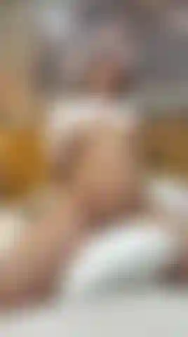 Une salope est toujours prête à chevaucher une grosse bite, viens déposer ton sperme dans cette chienne.