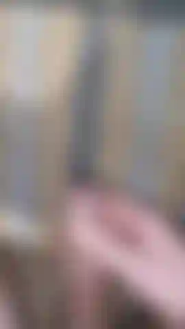 Éjaculation sur une serviette 01.