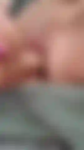 Je m'amuse avec un gode.