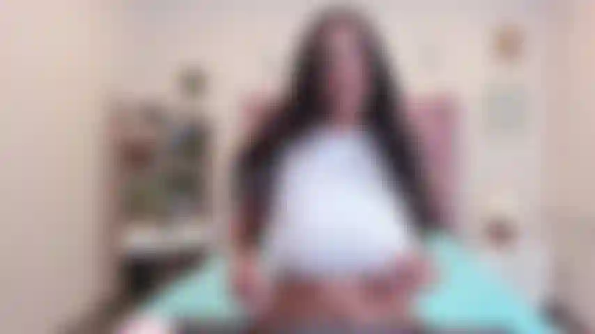 Très chaude avec tes vibrations.