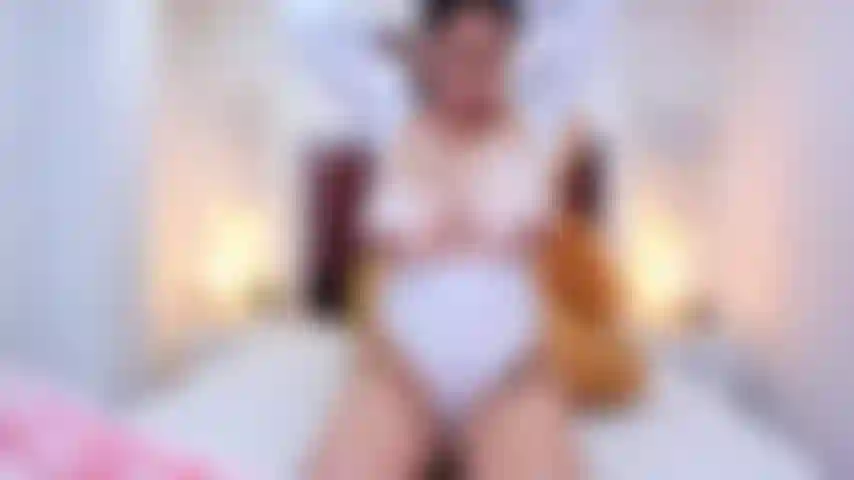 J'aime ton lait sur mes seins.