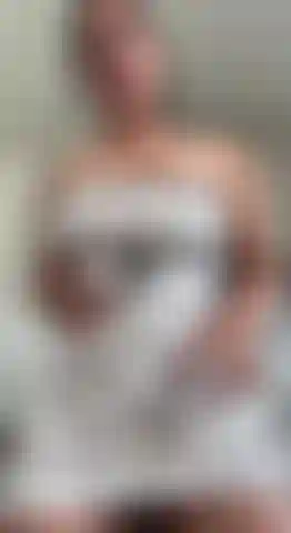 I was preparing my lunch today and I got really horny, I had to stop to touch myself, my dish tasted better