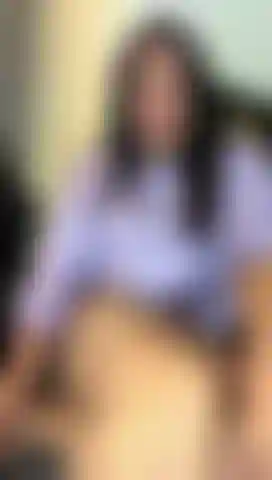 I have a hot pussy, do you want to see it or lick it? 👅