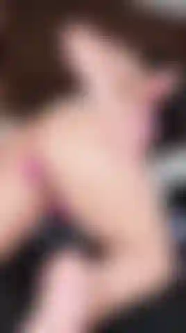 In this pose you can see my pussy better