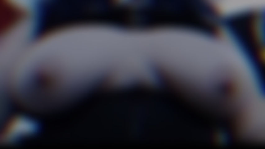 Adoration des seins chromatiques.