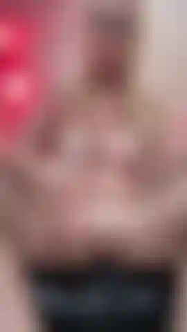#Mamie chaude, #squirting, #chauve.