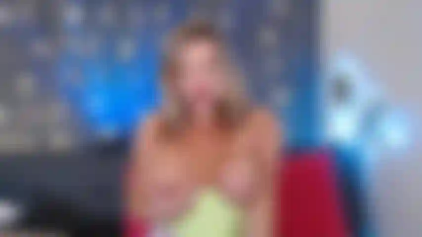 Milf donne joi, cei et compte à rebours jusqu'à ce que tu jouisses.