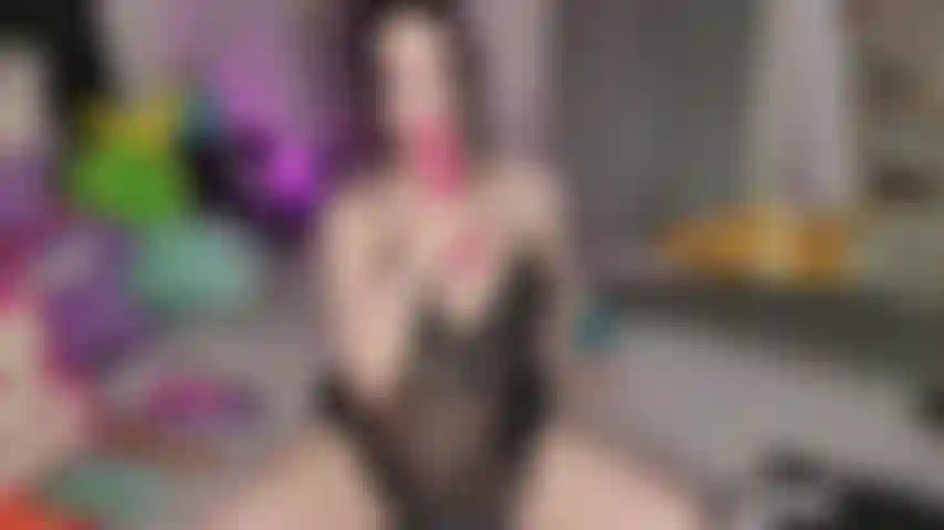 Les bjs sont mes préférés ! Je suis tellement mouillée !