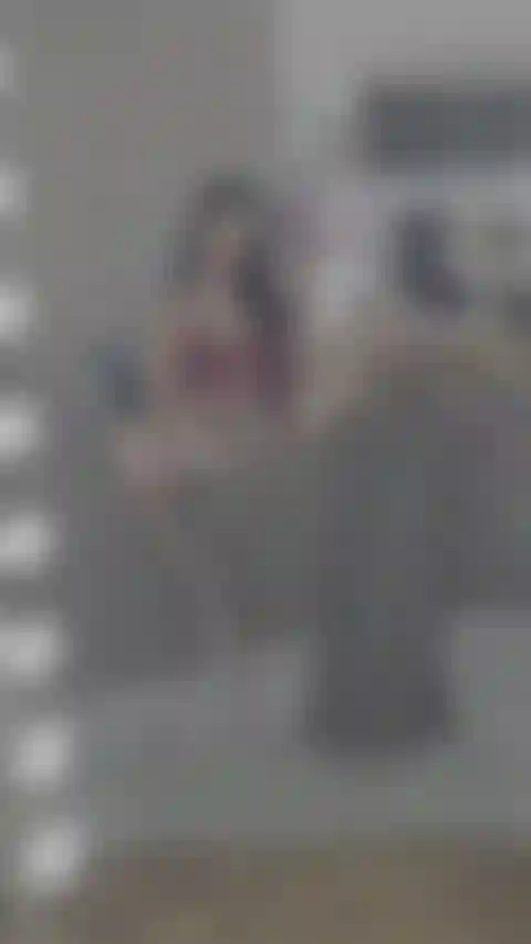 C'est amusant le jour v ! <3.