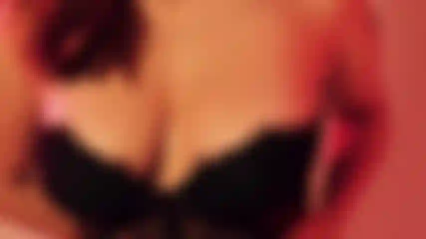 J'aime être curieuse et coquette.